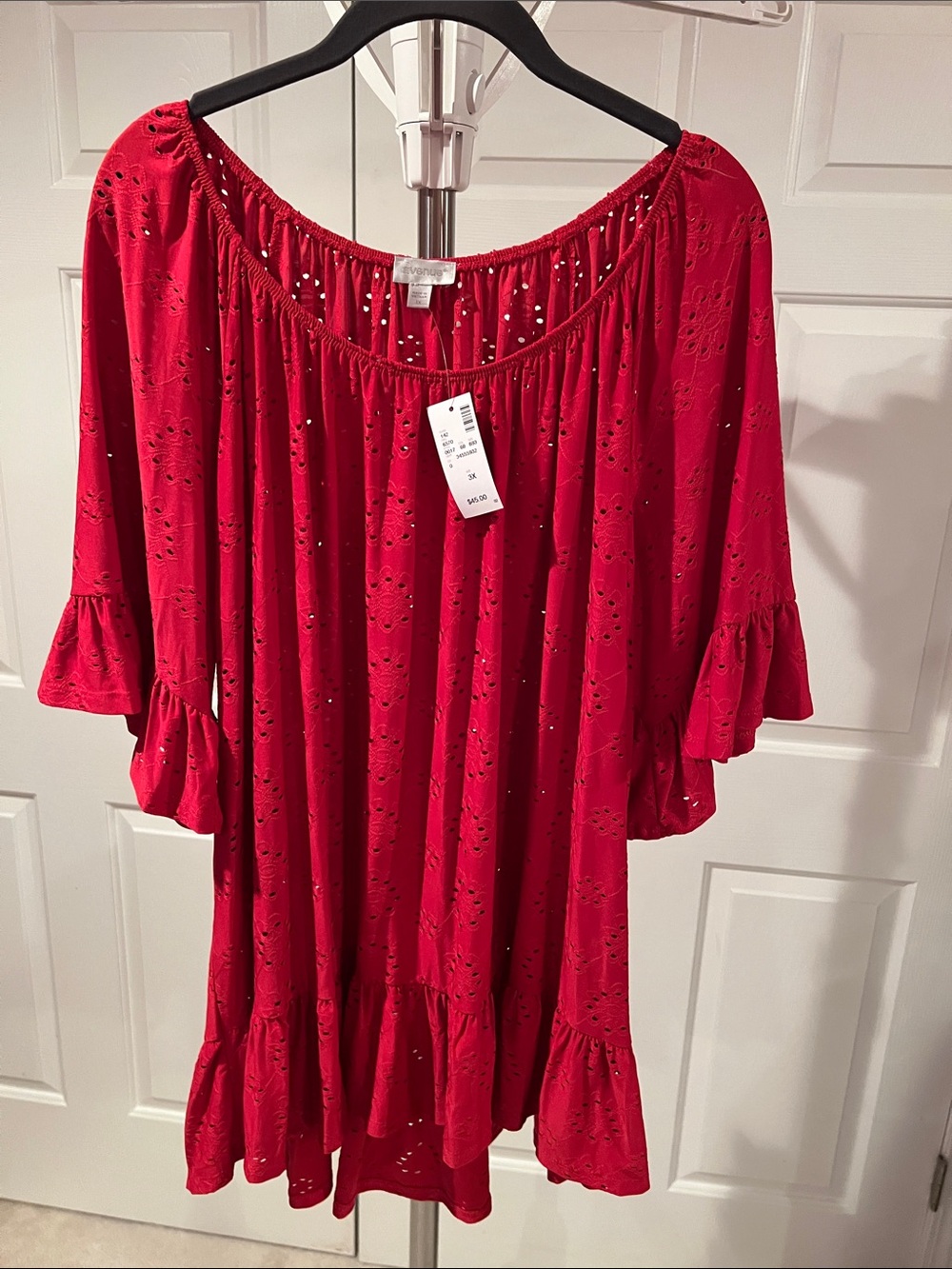Avenue Red Eyelet Ruffle Short Sleeve Tunic 3X NWT